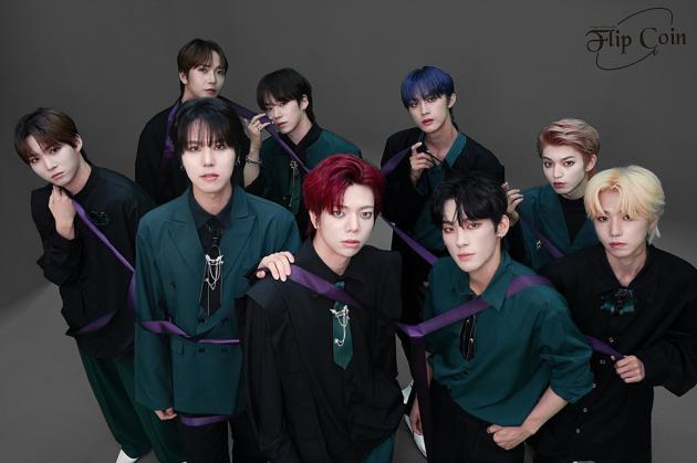 ▲ 9인조 보이그룹 W3WAY(위웨이) / (사진)=나인투엔터테인먼트 제공